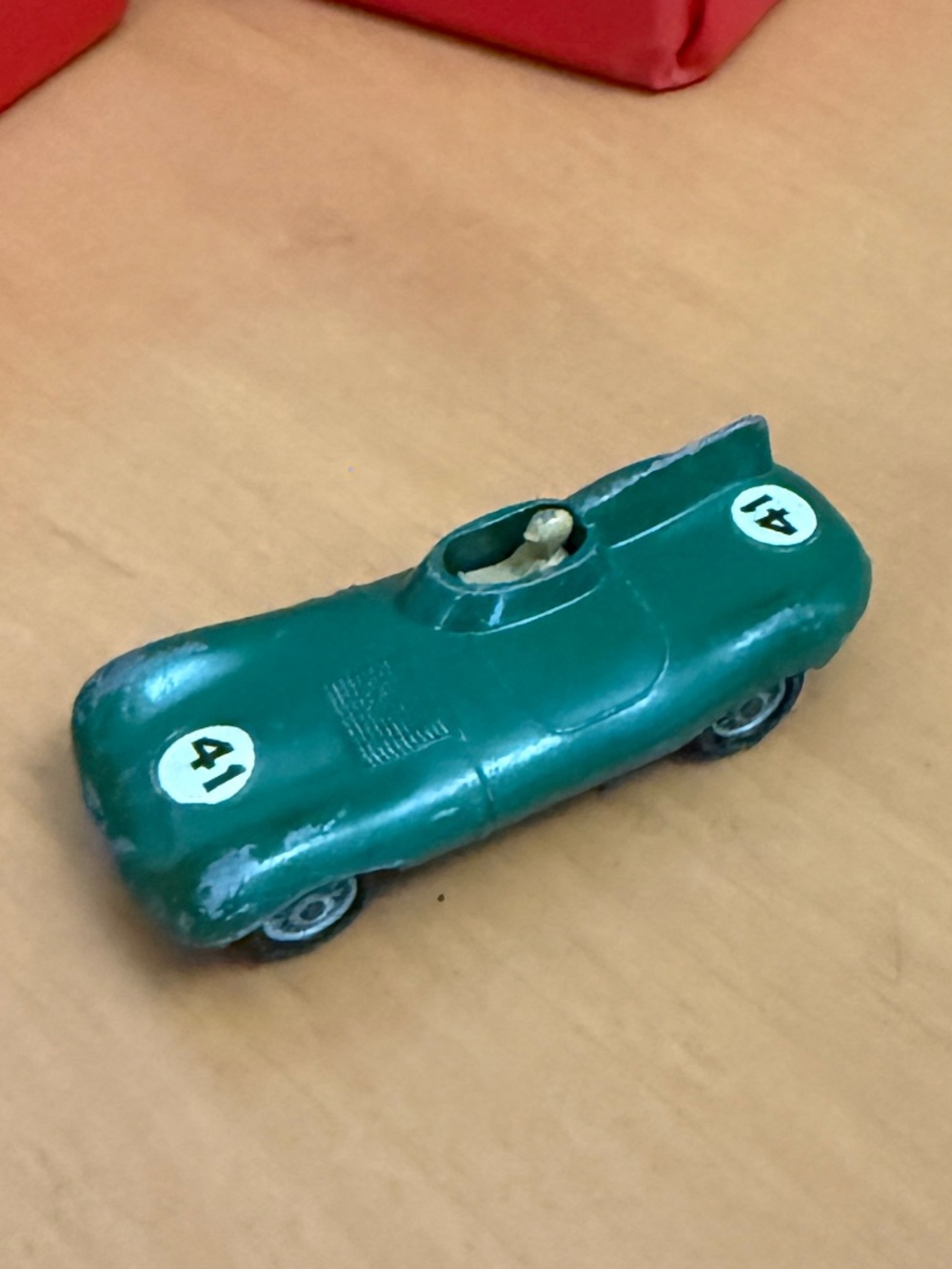 Vintage Mattel Miniature Car Carry Case w/ 31 Lesney Matchbox Cars - Picture 11 of 16